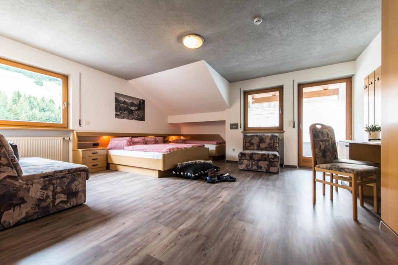 Hotel Sonja Cadipietra Eksteriør billede